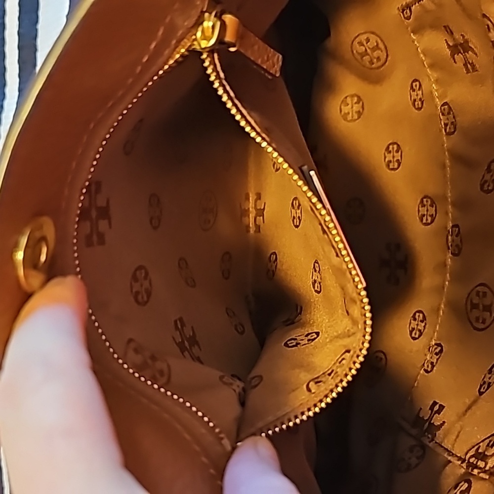 TORY BURCH Crossbody/ Shoulder PURSE with dust bag - Picture 10 of 15